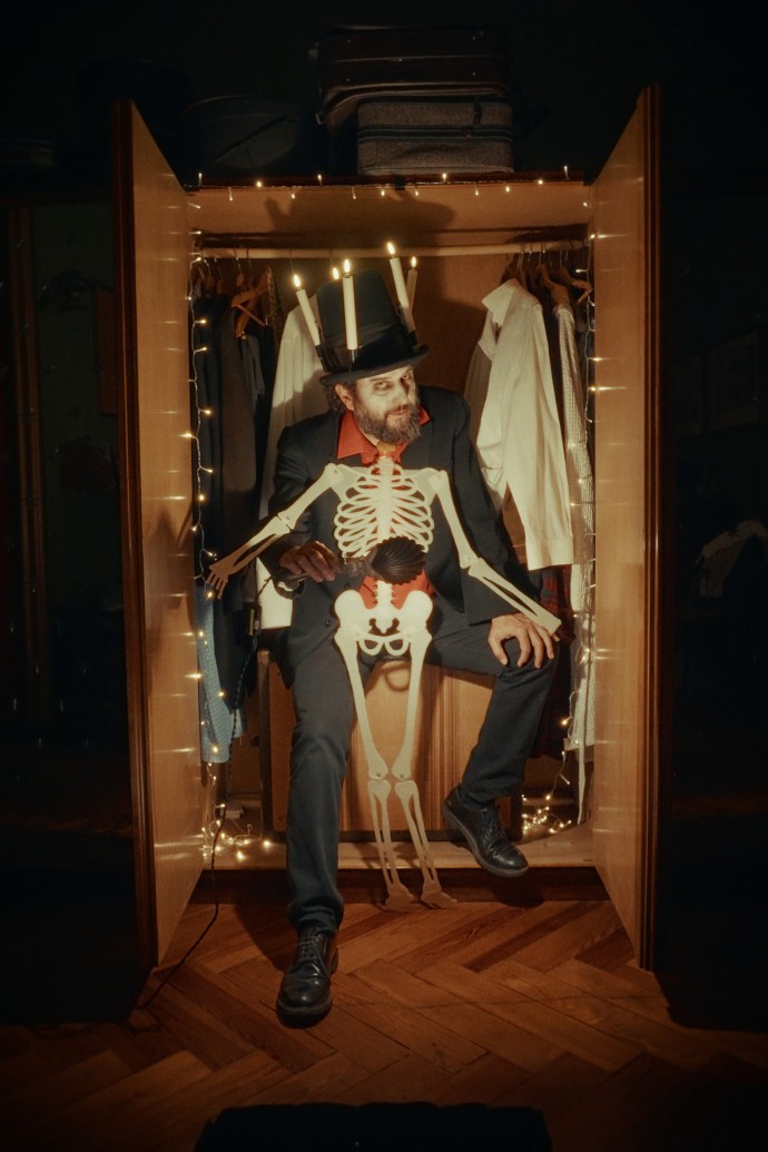 Vinicio Capossela: e' uscito “Voodoo Mambo”, il nuovo singolo e video (in visione) che anticipa l'album Sciusten Feste N.1965 in arrivo il 25 ottobre